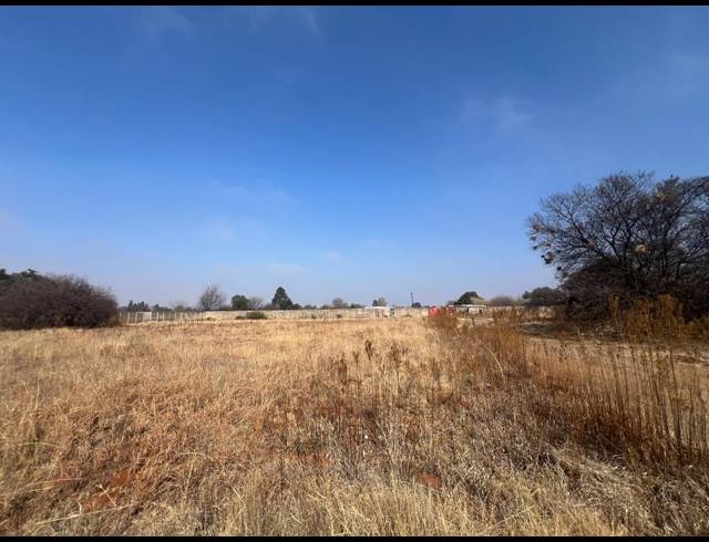 1,244M² VACANT LAND FOR SALE IN KOOKRUS
